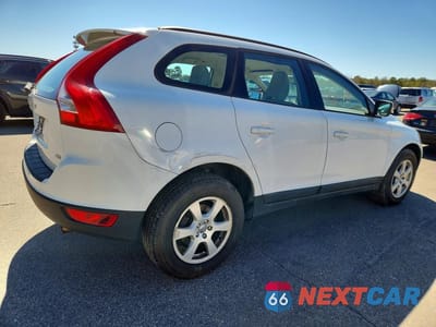 Trzecie zdjęcie samochodu z tyłu: 2012 VOLVO XC60 3.2 VIN:YV4940DZ5C2311787 - miniatura