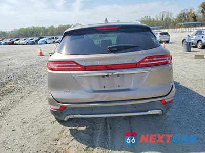 Zdjęcie 6 z 12 samochodu: 2019 LINCOLN MKC VIN:5LMCJ1C93KUL17267 - miniatura