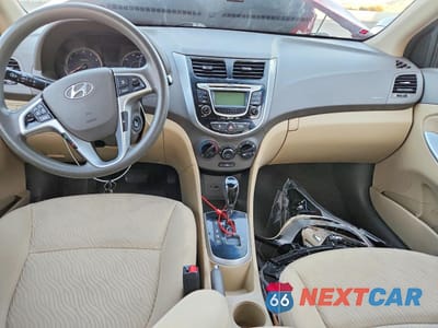 Zdjęcie 8 z 14 samochodu: 2012 HYUNDAI ACCENT GLS VIN:KMHCU4AE2CU108986 - miniatura
