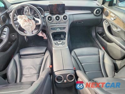 Zdjęcie 8 z 12 samochodu: 2019 MERCEDES-BENZ C 300 4MATIC VIN:55SWF8EB0KU286761 - miniatura