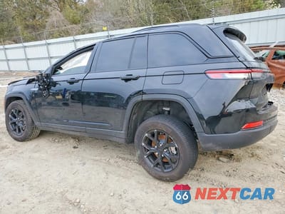 Drugie zdjęcie samochodu z przodu: 2025 JEEP GRAND CHEROKEE LAREDO VIN:1C4RJGAG8SC338451 - miniatura