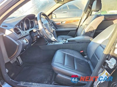 Zdjęcie 7 z 11 samochodu: 2014 MERCEDES-BENZ C 300 4MATIC VIN:WDDGF8AB6EA955050 - miniatura