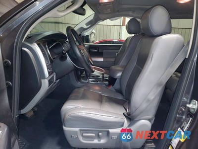 Zdjęcie 7 z 14 samochodu: 2020 TOYOTA SEQUOIA SR5 VIN:5TDBY5G14LS180517 - miniatura