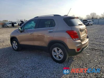 Drugie zdjęcie samochodu z przodu: 2018 CHEVROLET TRAX 1LT VIN:3GNCJPSB0JL331416 - miniatura