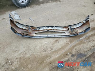 Zdjęcie 12 z 13 samochodu: 2002 TOYOTA TUNDRA SR5 V8 VIN:5TBRT34172S331931 - miniatura
