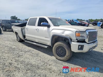 Czwarte zdjęcie samochodu z boku: 2015 GMC SIERRA K1500 DENALI VIN:3GTU2WEC4FG388775 - miniatura