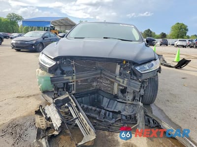 Piąte zdjęcie samochodu w środku: 2016 FORD FUSION SE VIN:3FA6P0H71GR349370 - miniatura