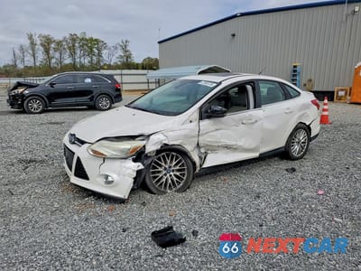 2012 FORD FOCUS SEL 1FAHP3H2XCL407841 - główne zdjęcie licytacji z USA - miniatura