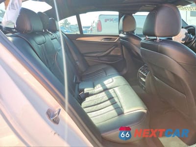 Zdjęcie 10 z 12 samochodu: 2019 BMW 540 I VIN:WBAJE5C55KWE66372 - miniatura
