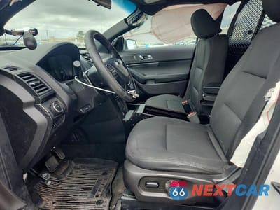 Zdjęcie 7 z 13 samochodu: 2017 FORD EXPLORER POLICE INTERCEPTOR VIN:1FM5K8AR1HGB93768 - miniatura