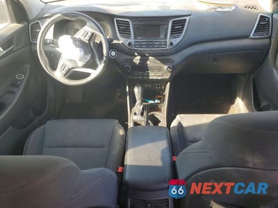 Zdjęcie 8 z 13 samochodu: 2017 HYUNDAI TUCSON VALUE VIN:KM8J33A26HU549263 - miniatura