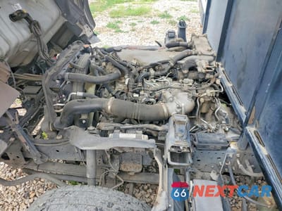 Zdjęcie 11 z 12 samochodu: 2020 ISUZU NPR HD FLATBED TRUCK VIN:JALC4W168L7009949 - miniatura