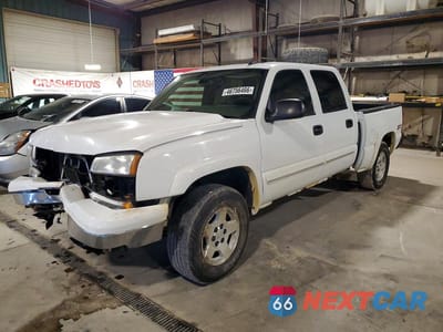 2006 CHEVROLET SILVERADO K1500 2GCEK13T961103913 - główne zdjęcie licytacji z USA - miniatura