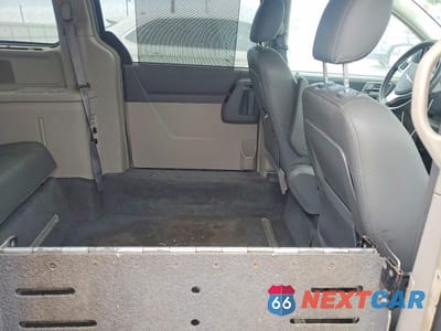 Zdjęcie 11 z 13 samochodu: 2008 CHRYSLER TOWN & COUNTRY TOURING VIN:2A8HR54P68R729840 - miniatura