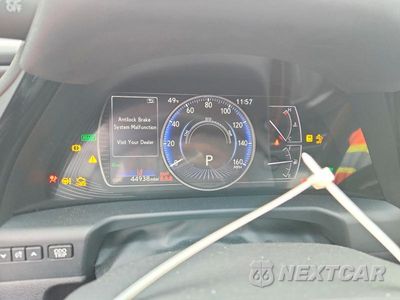 Zdjęcie 9 z 12 samochodu: 2022 LEXUS ES 300H BASE VIN:58ADA1C10NU020178 - miniatura