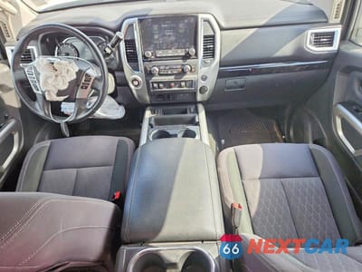 Zdjęcie 8 z 12 samochodu: 2020 NISSAN TITAN SV VIN:1N6AA1EF4LN510313 - miniatura