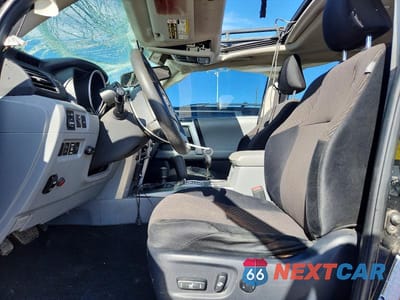 Zdjęcie 7 z 11 samochodu: 2011 TOYOTA 4RUNNER SR5 VIN:JTEBU5JR8B5036303 - miniatura