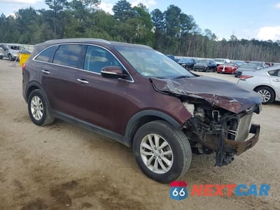 Czwarte zdjęcie samochodu z boku: 2016 KIA SORENTO LX VIN:5XYPG4A31GG128570 - miniatura
