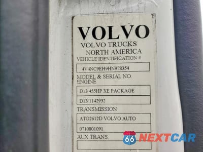 Zdjęcie 10 z 10 samochodu: 2017 VOLVO VNL SEMI TRUCK VIN:4V4NC9EH9HN978354 - miniatura