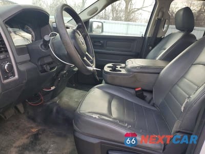 Zdjęcie 7 z 12 samochodu: 2017 RAM 1500 ST VIN:1C6RR6FG4HS860396 - miniatura