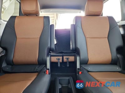 Zdjęcie 10 z 12 samochodu: 2025 LEXUS GX 550 PREMIUM+ VIN:JTJTBCDX5S5063839 - miniatura