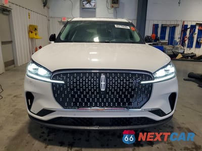 Piąte zdjęcie samochodu w środku: 2025 LINCOLN AVIATOR RESERVE VIN:5LM5J7XC4SGL34952 - miniatura
