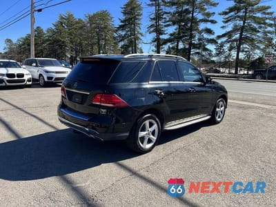 Czwarte zdjęcie samochodu z boku: 2018 MERCEDES-BENZ GLE 350 VIN:4JGDA5JB9JB137192 - miniatura