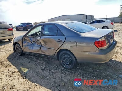 Drugie zdjęcie samochodu z przodu: 2005 TOYOTA CAMRY LE VIN:JTDBE32K253034215 - miniatura