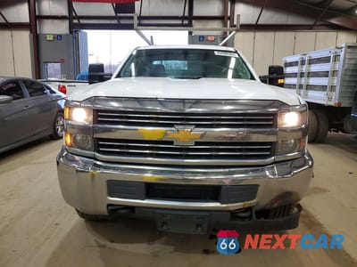 Piąte zdjęcie samochodu w środku: 2015 CHEVROLET SILVERADO K2500 HEAVY DUTY VIN:1GB2KUEG0FZ525987 - miniatura