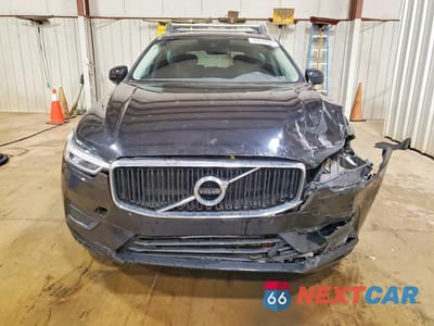 Piąte zdjęcie samochodu w środku: 2020 VOLVO XC60 T5 MOMENTUM VIN:YV4102RK7L1566382 - miniatura