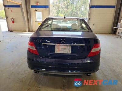 Zdjęcie 6 z 12 samochodu: 2010 MERCEDES-BENZ C 300 VIN:WDDGF5EB5AR098112 - miniatura