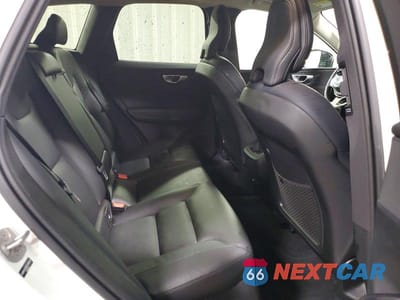 Zdjęcie 10 z 12 samochodu: 2025 VOLVO XC60 CORE VIN:YV4M12RJ9S1149751 - miniatura