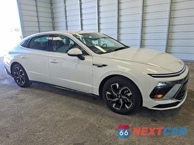 Czwarte zdjęcie samochodu z boku: 2025 HYUNDAI SONATA SEL VIN:KMHL64JA6SA464462 - miniatura