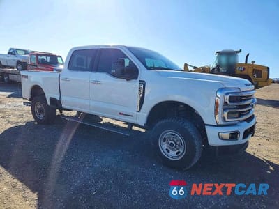 Czwarte zdjęcie samochodu z boku: 2025 FORD F250 SUPER DUTY VIN:1FT8W2BM8SEC92421 - miniatura