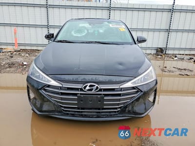 Piąte zdjęcie samochodu w środku: 2020 HYUNDAI ELANTRA SE VIN:KMHD74LFXLU013089 - miniatura