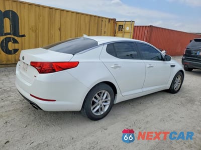 Trzecie zdjęcie samochodu z tyłu: 2012 KIA OPTIMA LX VIN:5XXGM4A79CG027142 - miniatura