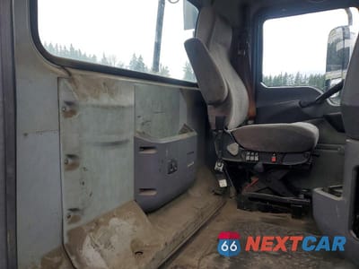 Zdjęcie 6 z 10 samochodu: 2017 MACK CXU612 SEMI TRUCK VIN:1M1AW01X4HM009903 - miniatura