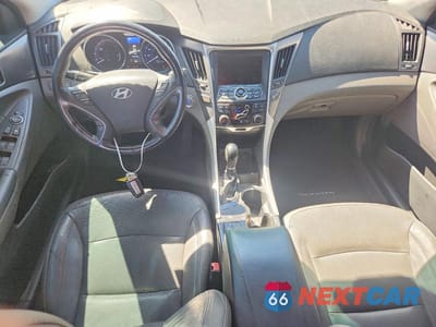 Zdjęcie 8 z 11 samochodu: 2013 HYUNDAI SONATA HYBRID LIMITED VIN:KMHEC4A4XDA074463 - miniatura