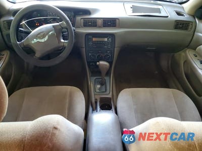 Zdjęcie 8 z 12 samochodu: 2001 TOYOTA CAMRY LE VIN:4T1BG22K31U037015 - miniatura