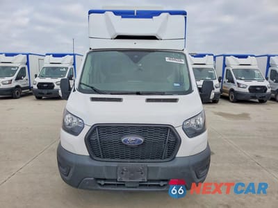 Piąte zdjęcie samochodu w środku: 2022 FORD TRANSIT DELIVERY TRUCK VIN:1FDBW5Z8XNKA39697 - miniatura