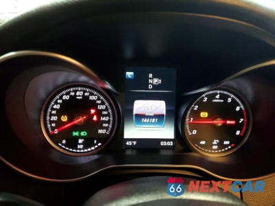 Zdjęcie 9 z 12 samochodu: 2015 MERCEDES-BENZ C 300 4MATIC VIN:55SWF4KB8FU060647 - miniatura