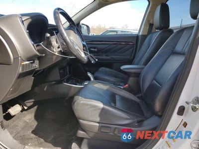 Zdjęcie 7 z 13 samochodu: 2018 MITSUBISHI OUTLANDER SE VIN:JA4J24A53JZ070776 - miniatura