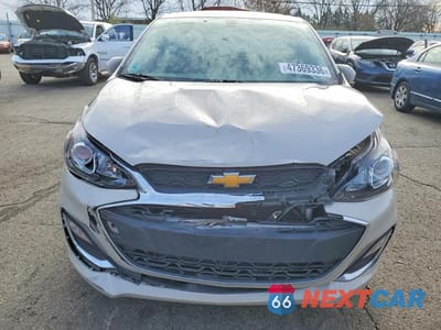 Piąte zdjęcie samochodu w środku: 2020 CHEVROLET SPARK 1LT VIN:KL8CD6SAXLC452883 - miniatura