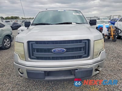 Piąte zdjęcie samochodu w środku: 2013 FORD F150 SUPER CAB VIN:1FTFX1CF3DFD63925 - miniatura