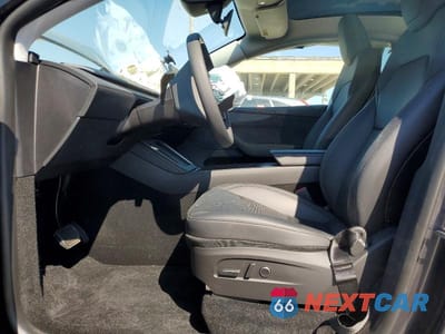 Zdjęcie 7 z 13 samochodu: 2026 TESLA MODEL Y VIN:7SAYGDED6TA472792 - miniatura