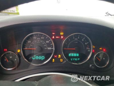 Zdjęcie 9 z 12 samochodu: 2017 JEEP WRANGLER UNLIMITED SAHARA VIN:1C4HJWEG3HL624863 - miniatura
