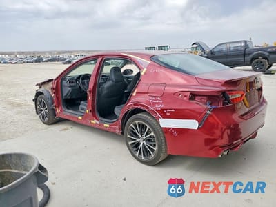 Drugie zdjęcie samochodu z przodu: 2018 TOYOTA CAMRY HYBRID SE VIN:4T1B21HK9JU507032 - miniatura