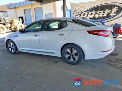 Drugie zdjęcie samochodu z przodu: 2013 KIA OPTIMA HYBRID LX VIN:KNAGM4AD1D5041447 - miniatura