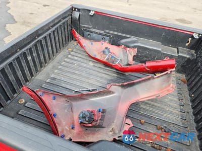 Zdjęcie 12 z 12 samochodu: 2015 TOYOTA TACOMA V6 VIN:3TMLU4EN7FM186283 - miniatura