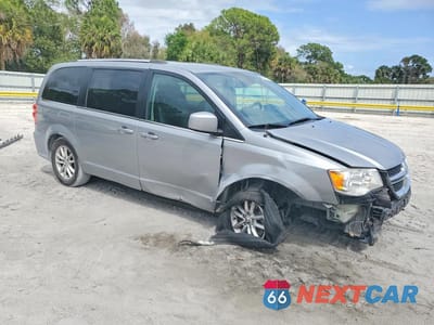 Czwarte zdjęcie samochodu z boku: 2018 DODGE GRAND CARAVAN SXT VIN:2C4RDGCG1JR327298 - miniatura
